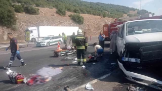 Lastiği patlayan minibüs kaza yaptı: 1 ölü, 8 yaralı