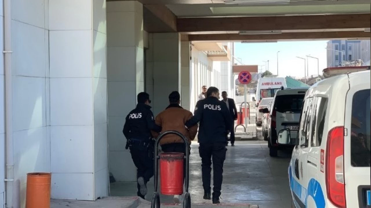 Lise rencisi okula tabanca getirip arkadan ldrd