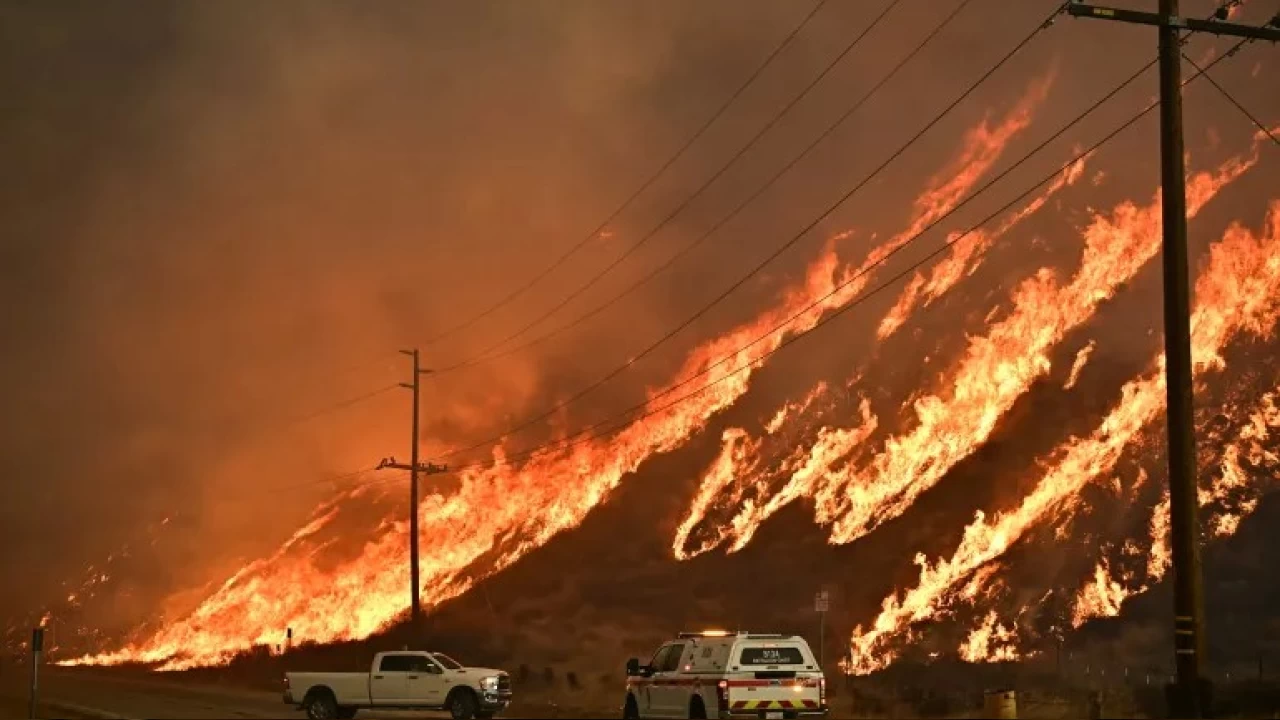 Los Angeles'ta yeni yang�n 