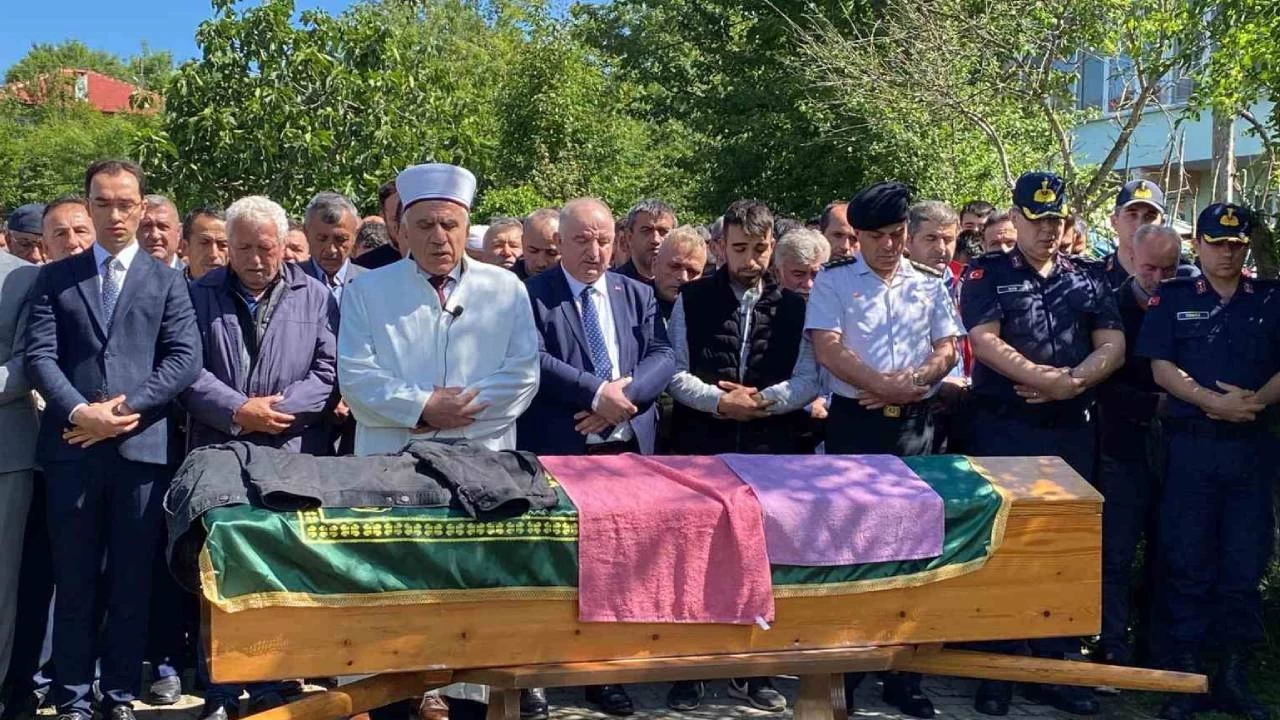 Madendeki göçükten dram çıktı: Oğlunun düğünün yapmak için çalışıyordu