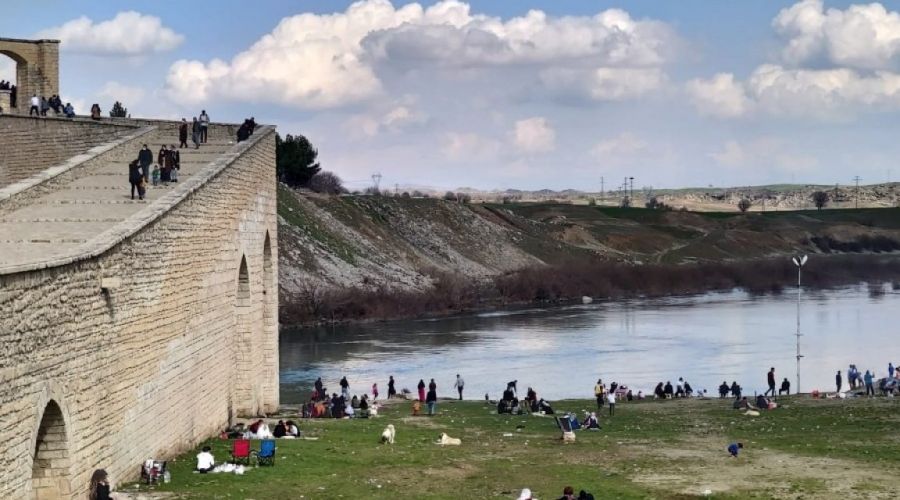 Malabadi K�pr�s�ne ziyaret�i akt�