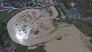 Malazgirt'te sa�anak ya��� su bask�nlar�na yol a�t�