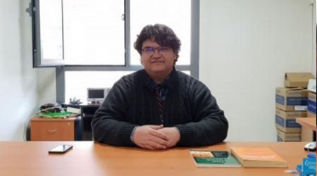Manisa'da öğretim görevlisi evinde ölü bulundu