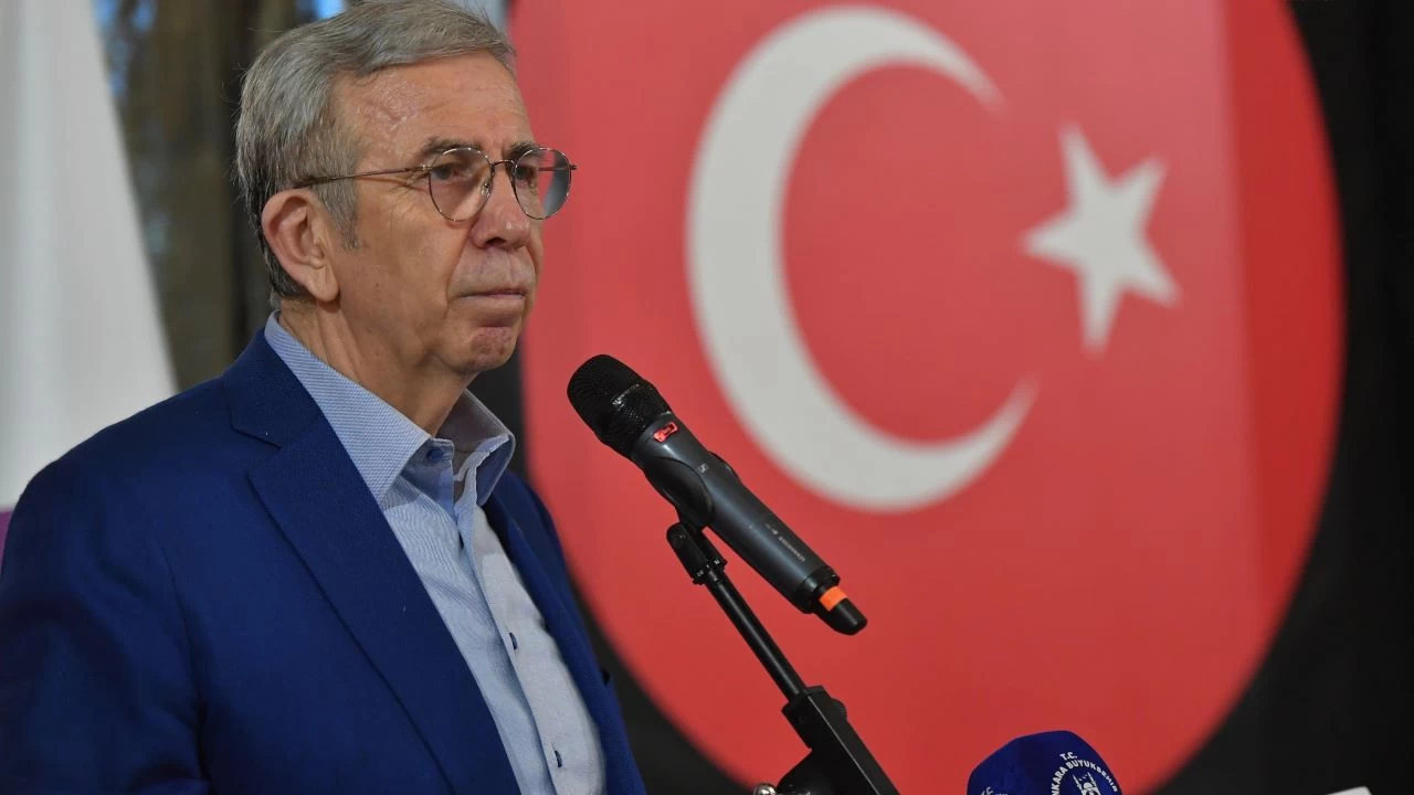Mansur Yavaş 'Gar katliamında' ölen vatandaşları andı
