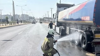 Mardin'de yakıt yüklü tanker alev aldı