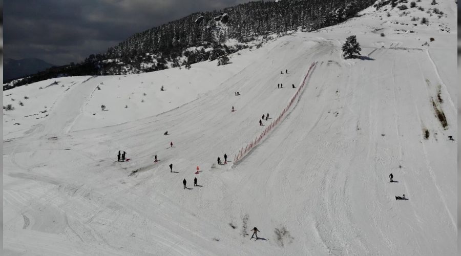Mart karı kayak merkezini yeniden açtırdı