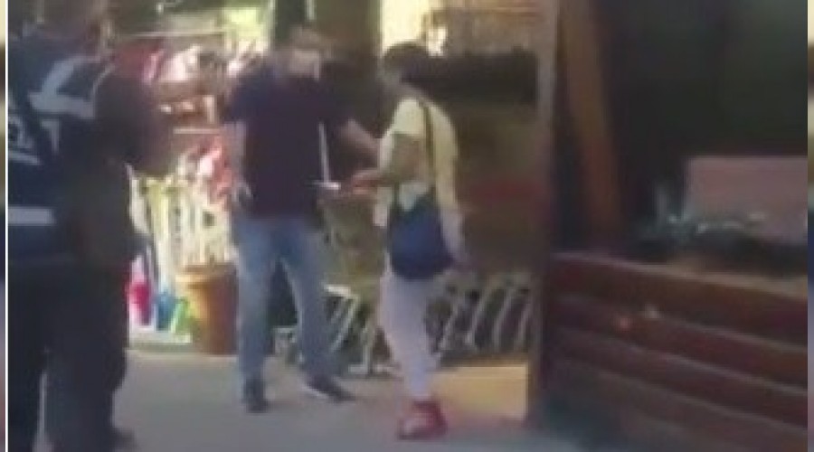 Maske takmamak için direnen kadına tepki...
