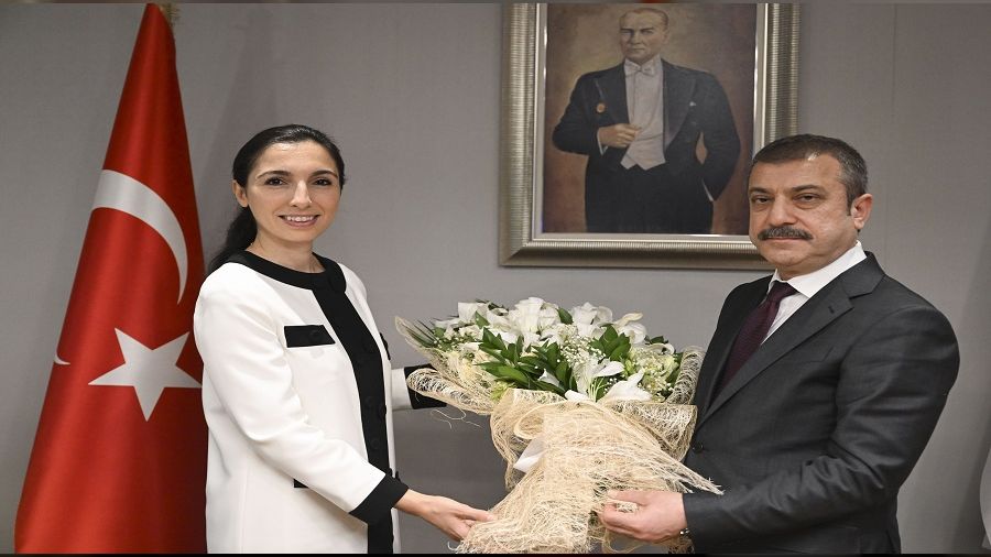 Merkez Bankas�'n�n yeni ba�kan� Erkan g�revi devrald�