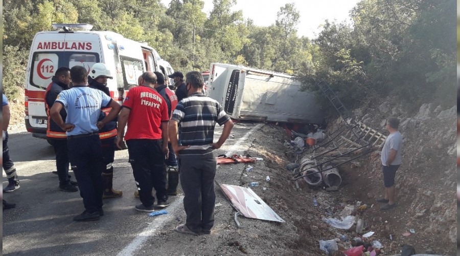 Mersin'deki tarım işçileri kaza yaptı: 2 ölü