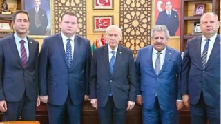 MHP "Terörsüz Türkiye" sürecine ilişkin komisyon raporunu TBMM Başkanlığı'na sundu