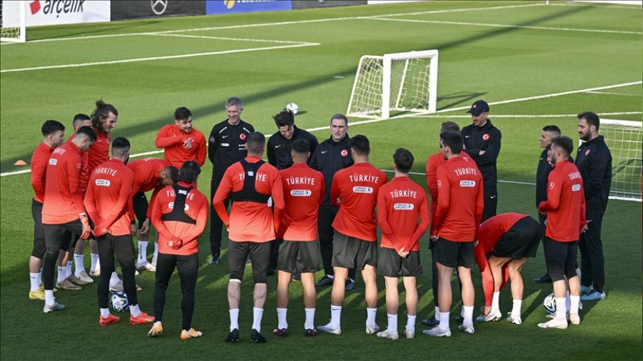 Milli Takıma, Stuttgart'tan kaleci antrenörü