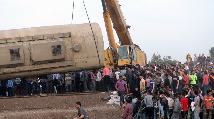 M�s�r'daki tren kazas�nda �l� say�s� 11'e y�kseldi