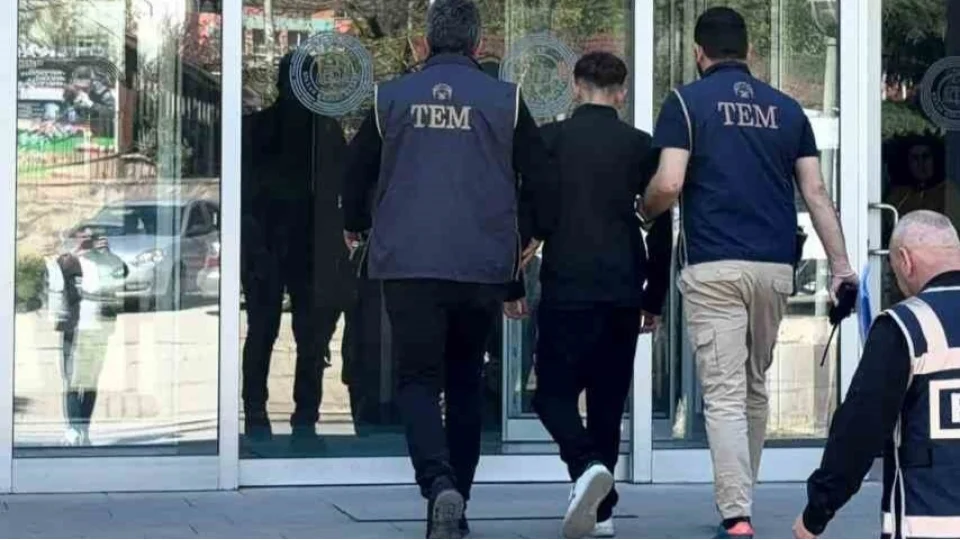 Niksar'da "Okulu tarayaca��m" diyen �ocuk g�zalt�na al�nd�