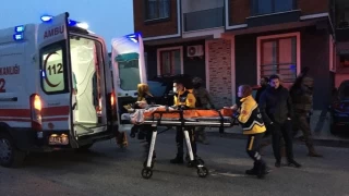 Odaya kilitleyip dövdüğü babasını rehin aldı
