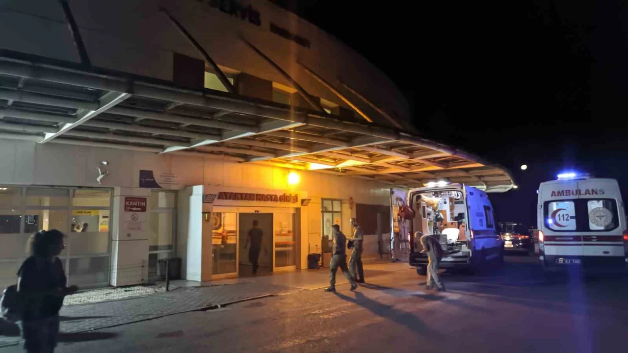 Orduevinde yang�n: 16 asker hastaneye kald�r�ld�