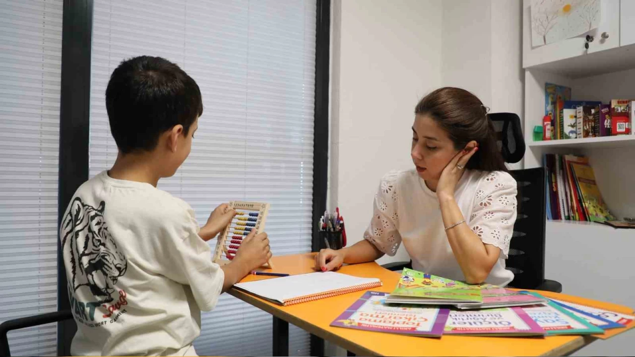 Otizm Sanat ve Geli�im Merkezi y�zlerce ��rencinin e�itimine �nc� oluyor