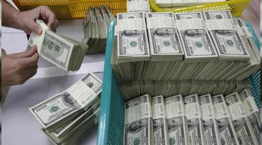 �zel sekt�r a��r bor�lu