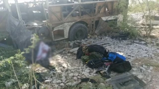 Pakistan'da okul otobsne bombal saldr: 5 l