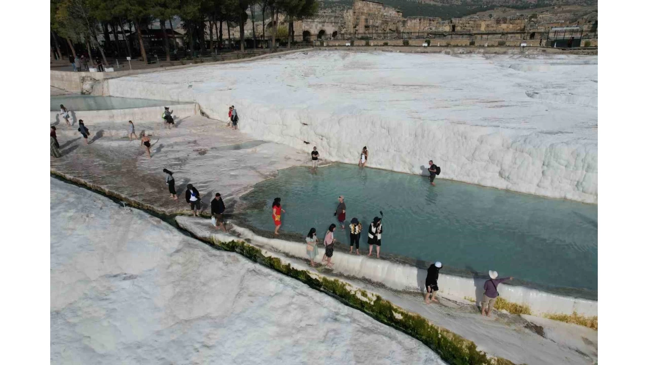 Pamukkale, Asya lkelerinden gelen turistlerin youn ilgisini ekiyor