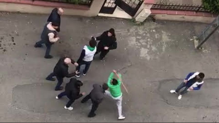 Pendik'te bıçaklı sopalı kavga