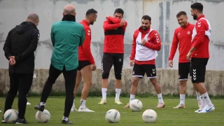 Rıza Çalımbay: 'Düşmeyi aklımızın ucundan geçirmiyoruz'