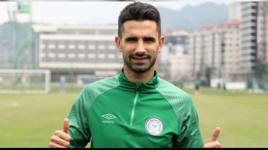 Rizespor'da 11 ayr�l�k