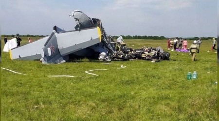 Rusya'da uçak düştü: 9 ölü, 15 yaralı