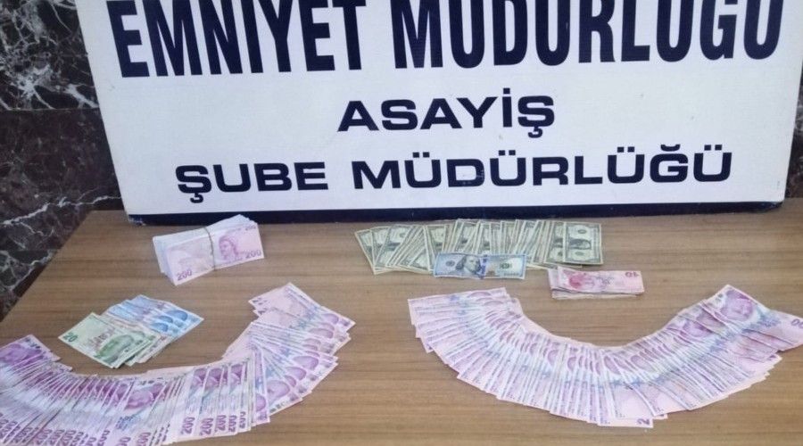 Sahte alt�nlar� biner dolardan satan 3 ��pheli yakaland�