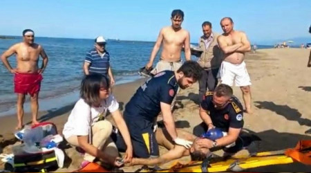 Sakarya'da 3 kii denizde boulma tehlikesi geirdi