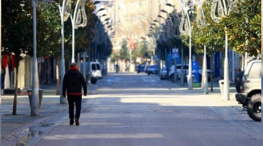 Sakarya'da Vali'den 'evlerde kalın' çağrısı