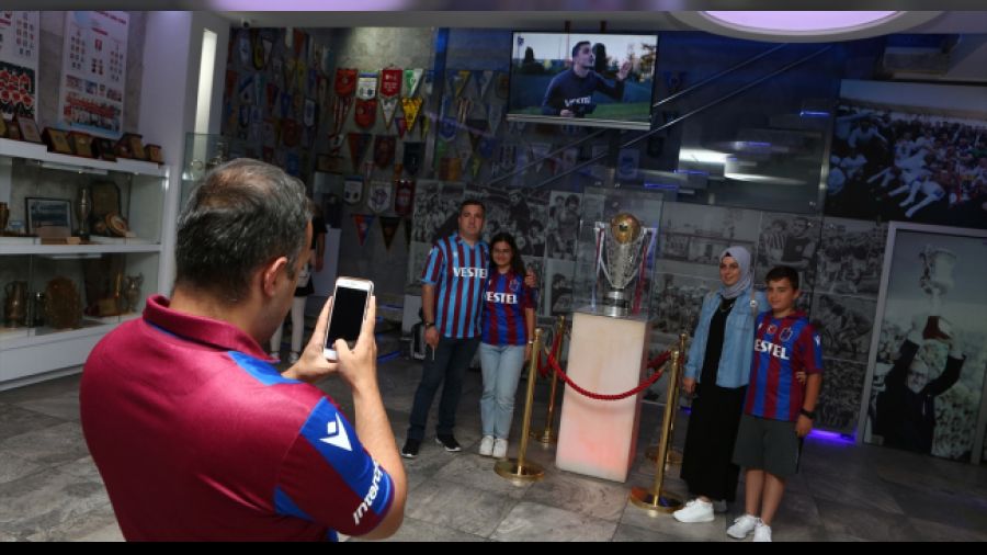 Şampiyonluk kupasına ilgi büyük