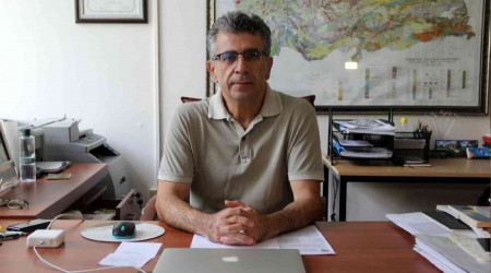 Seçim yılında 'profesörden' petrol açılımı