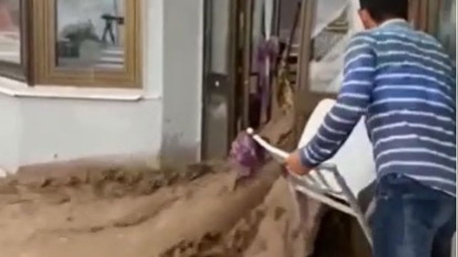 Sele d���nde yakaland�lar