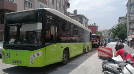 Seyir halindeki otobüste yangın çıktı