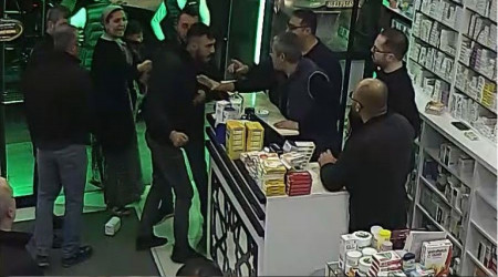 "Sıra beklemem" dedi, eczaneyi dağıttı