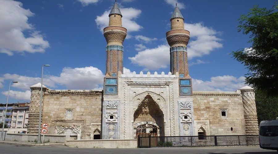 Sivas güvercin mücadelesinde sona yaklaştı
