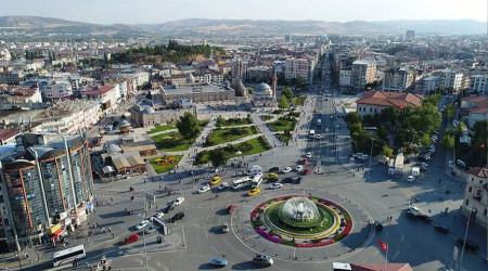 Sivas Merkez'de mahkemeden satlk 13 bin m tarla 