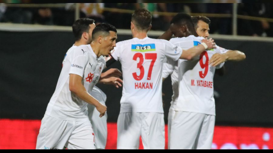 Sivasspor Alanya'dan mutlu döndü