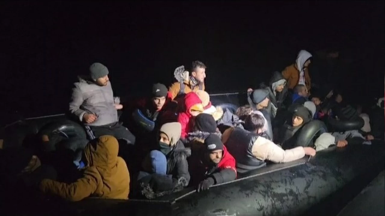 Suriye'de değil batıya gidiyorlardı... 35 kaçak göçmen yakalandı
