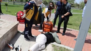 Tabancayla yaral halde bulunan kadn kendini vurmu