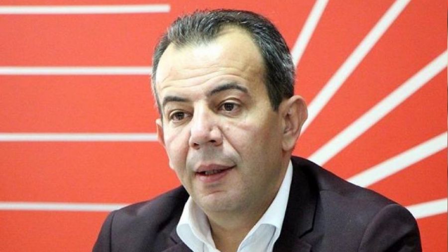 Tanju Özcan yeniden CHP'de