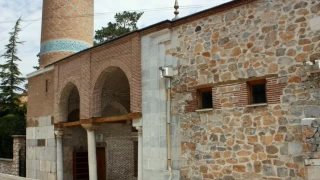 Ta Medresenin tarihi miras ve eitimdeki rol