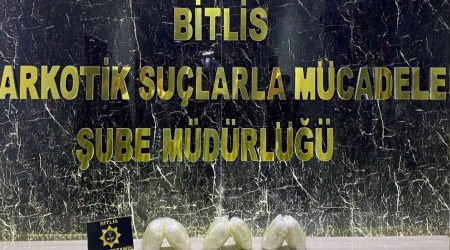 Tatvan'da 3 kilo metamfetamin ele geirildi
