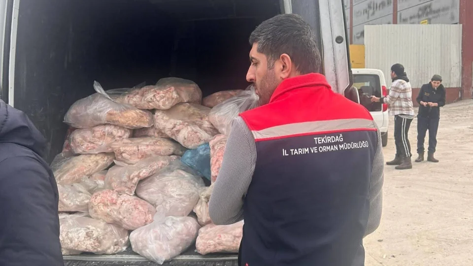 Tekirda�'da etiketsiz 2 bin 800 kilogram hayvansal �r�n imha edildi