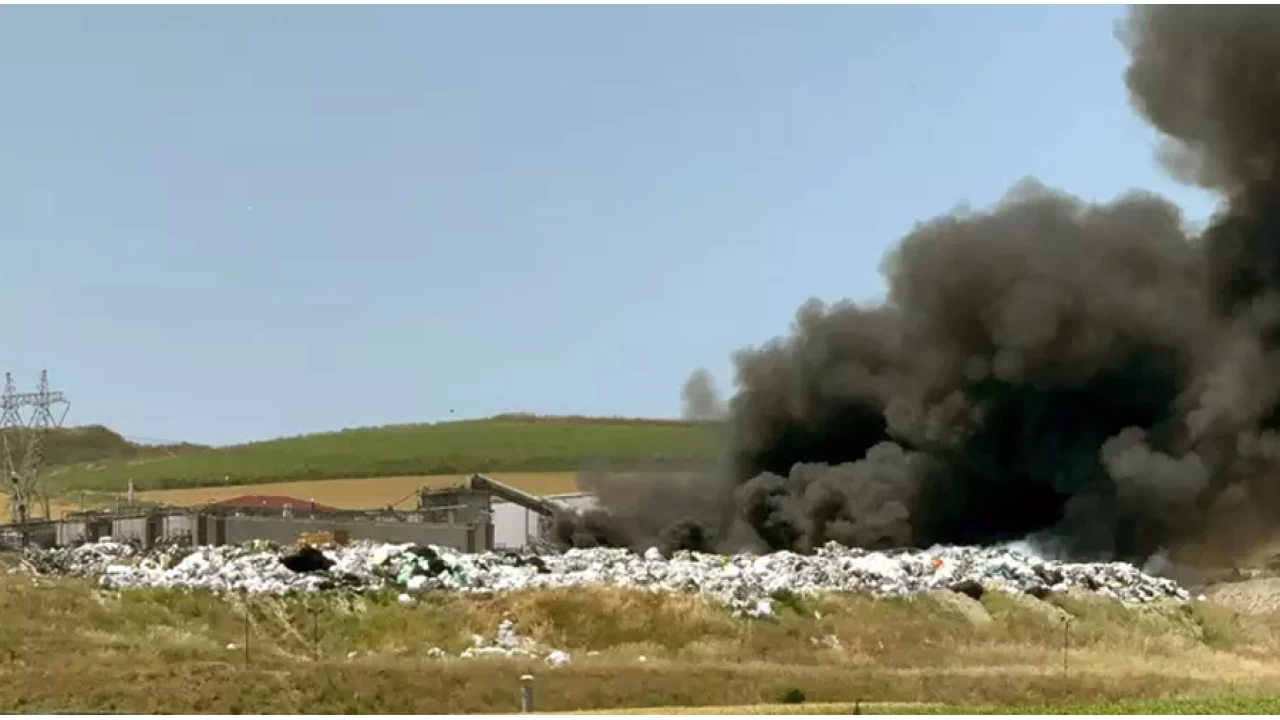 Tekirda�'da geri d�n���m tesisinde yang�n