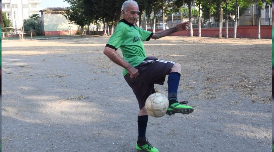 Teselliyi futbolda buldu