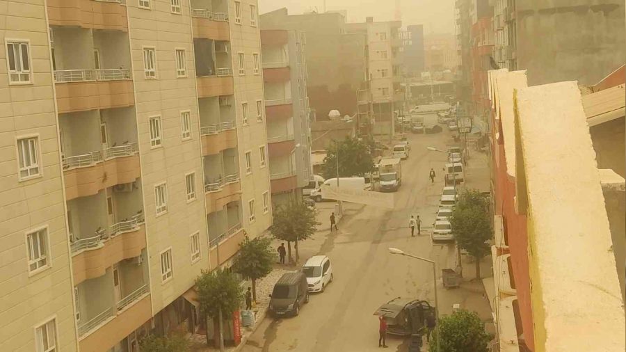 Toz bulutu Silopi'de hayat� olumsuz etkiledi