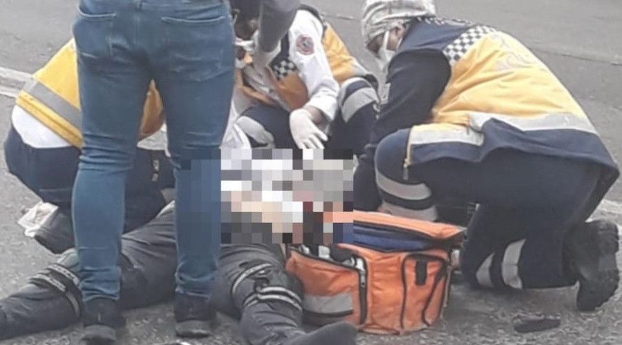 Trafik kazasında ağır yaralanan motokurye hayatını kaybetti