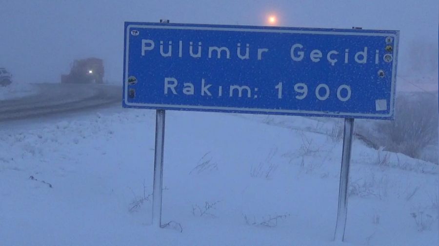 Tunceli�de karla m�cadele