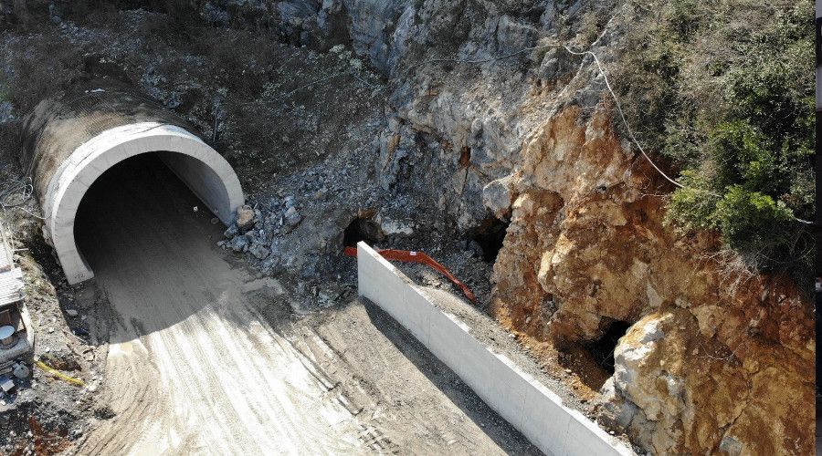 Tünel inşaatında binlerce yıllık mağara ortaya çıktı